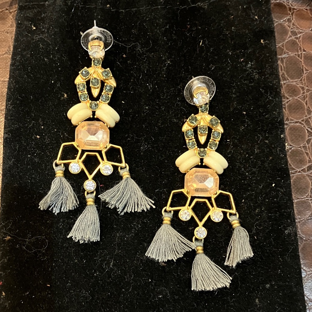 Stella and Dot Elegant Gold and Cream Tassel Earrings
